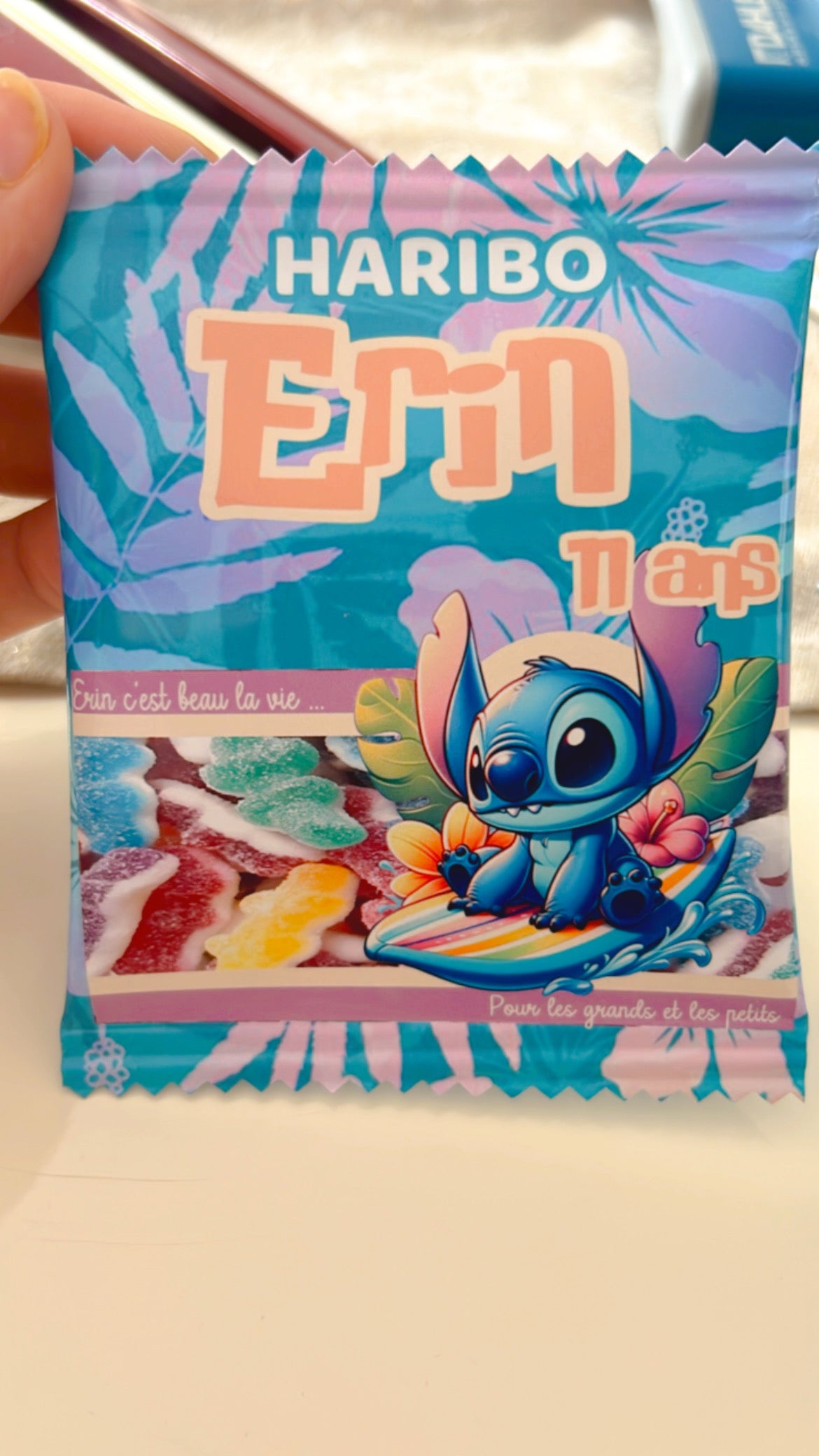 sachet de bonbons HARIBO personnalisé avec étiquette pour anniversaire stitch